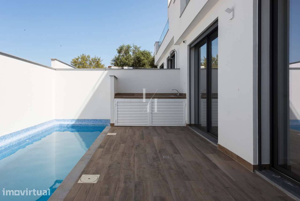 Moradia geminada T3 com piscina e vista mar e Ria Formosa na Fuseta - Grande imagem: 3/27