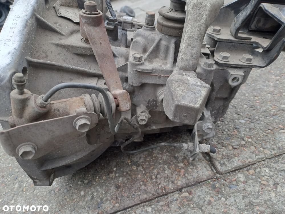 Toyota Yaris II 1.0 VVTi skrzynia biegów 20TT04 - 15