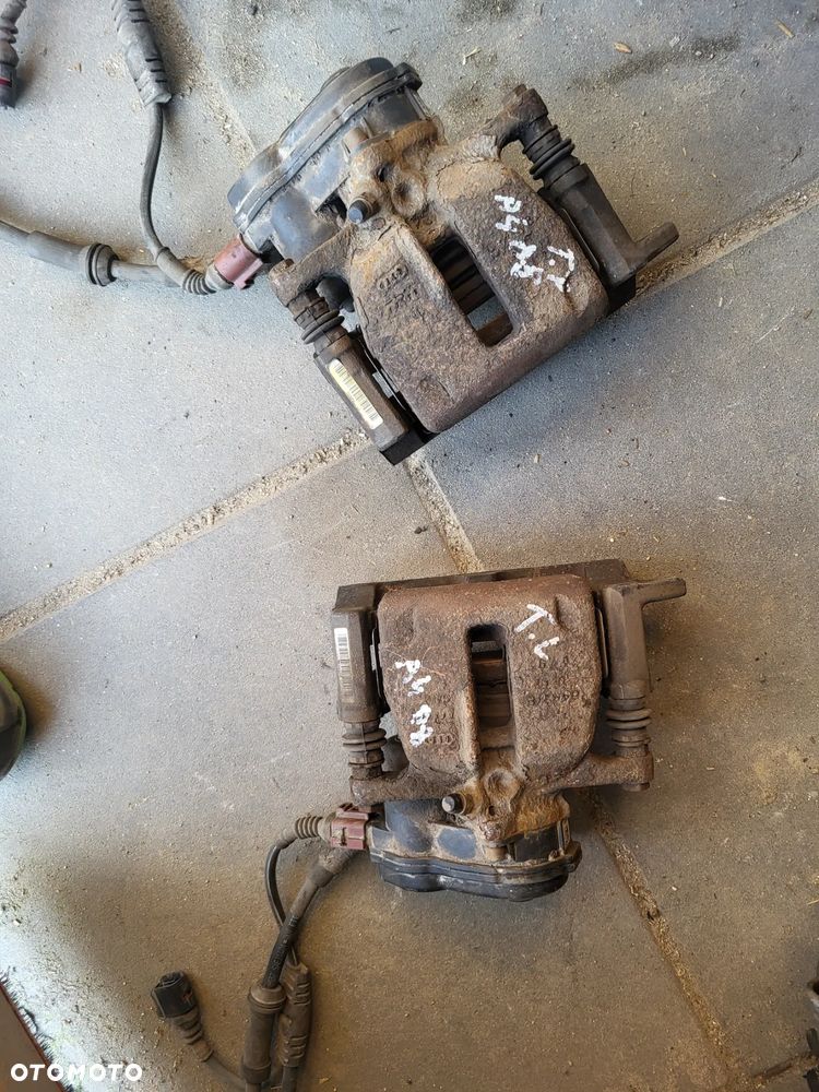 Zaciski elektryczne Prawy Lewy audi a4 b8 - 1