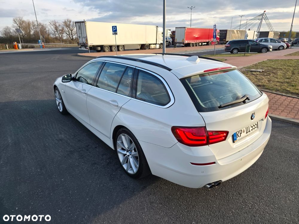BMW Seria 5 525d Sport-Aut - 3
