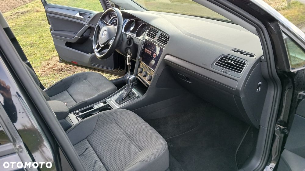 Volkswagen Golf e-Golf - 5