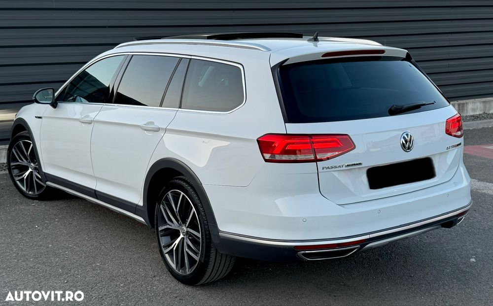 Volkswagen Passat Alltrack 2.0 TDI DSG 4Motion - 3