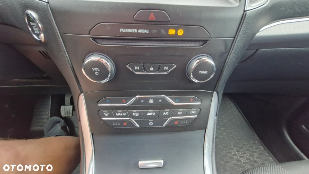 Ford S-Max 1.5 Eco Boost Start-Stopp TITANIUM - 18