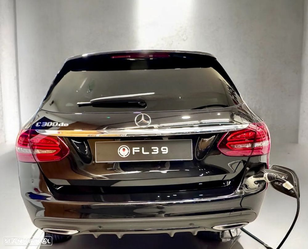 Mercedes-Benz C 300 de AMG Line - 4