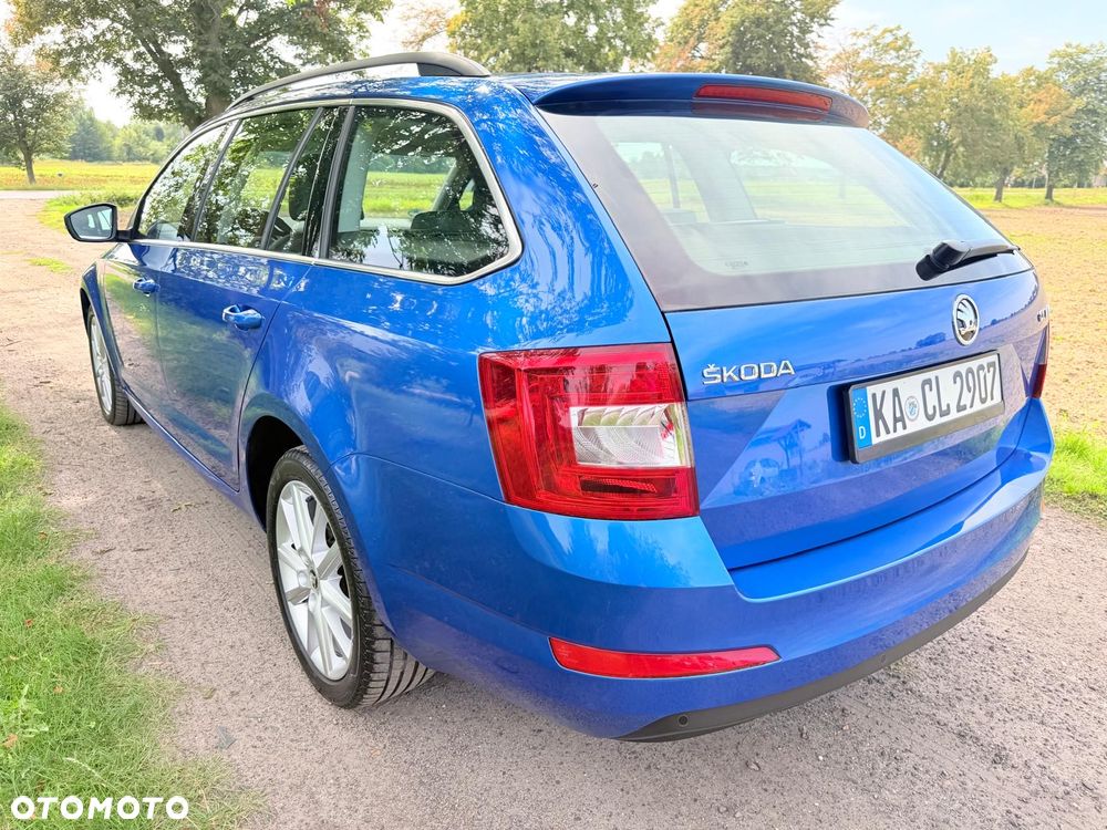 Skoda Octavia 2.0 TDI DSG Ambition - 34