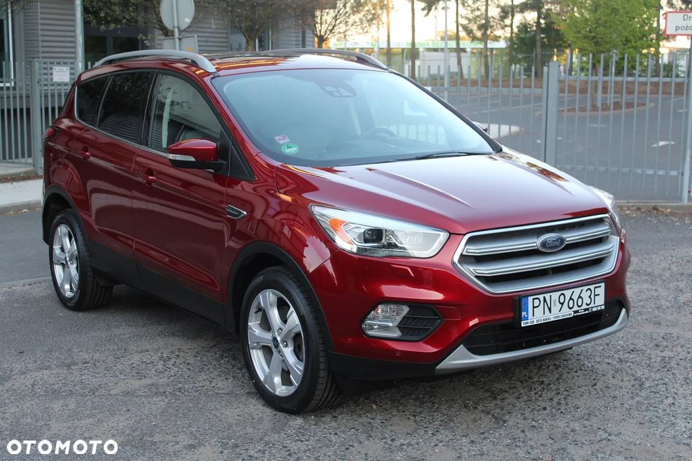 Ford Kuga 2.0 TDCi 2x4 Titanium - 11
