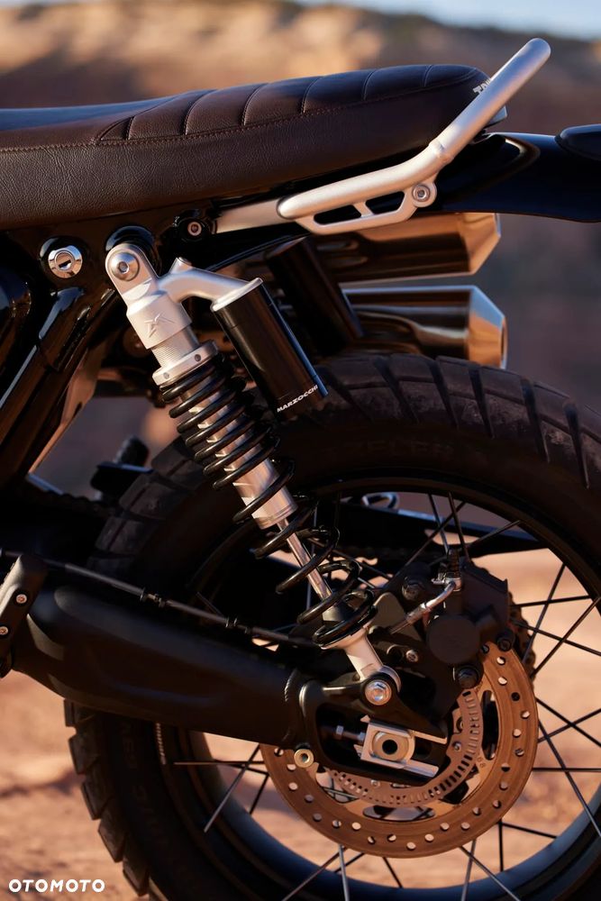 Triumph Scrambler - 15
