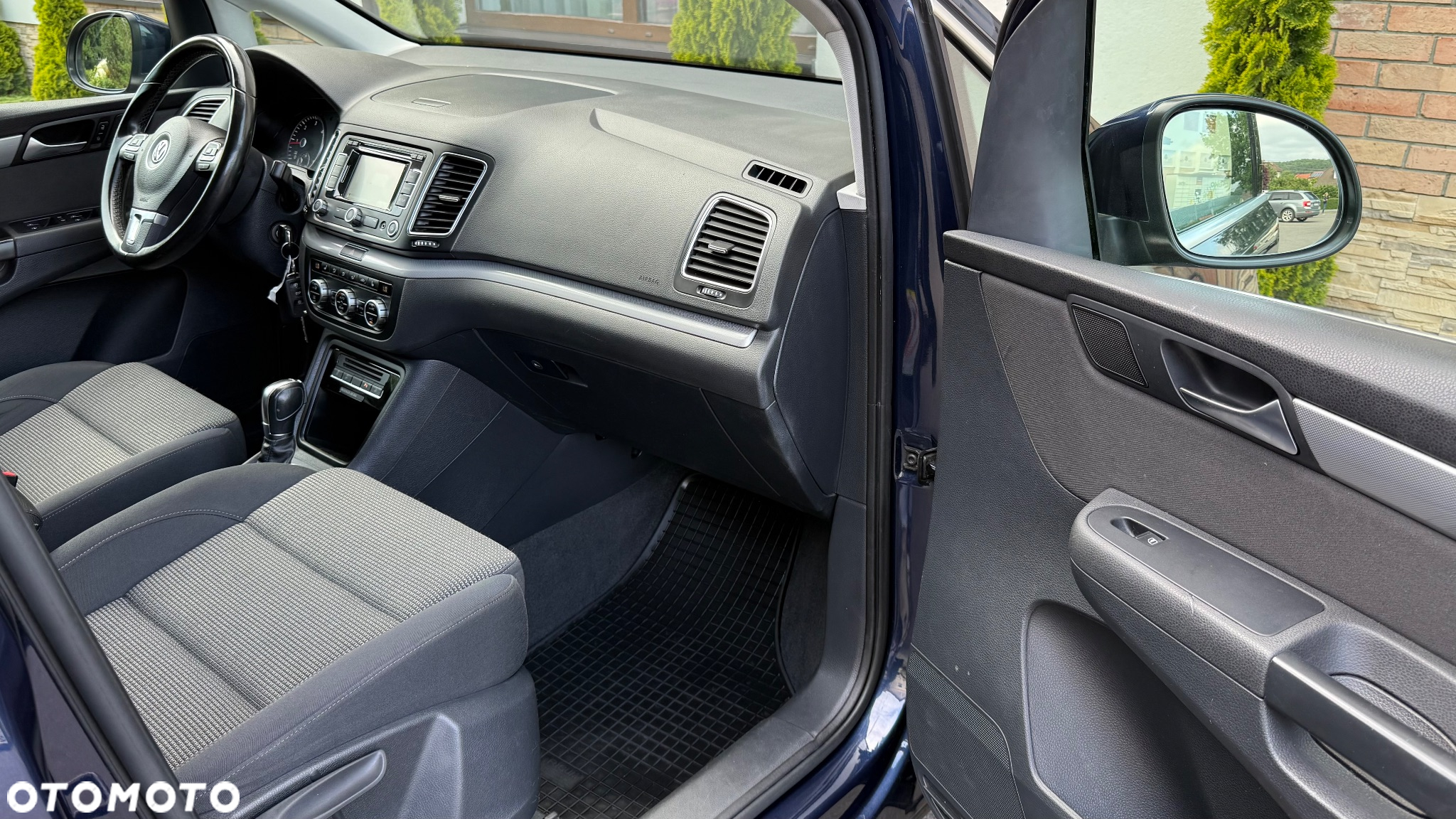 Volkswagen Sharan 2.0 TDI Comfortline DSG - 20