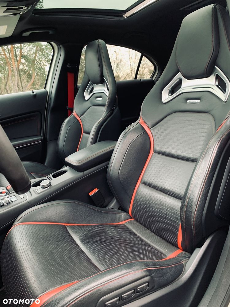 Mercedes-Benz Klasa A 45 AMG 4Matic AMG Speedshift 7G-DCT Edition 1 - 21