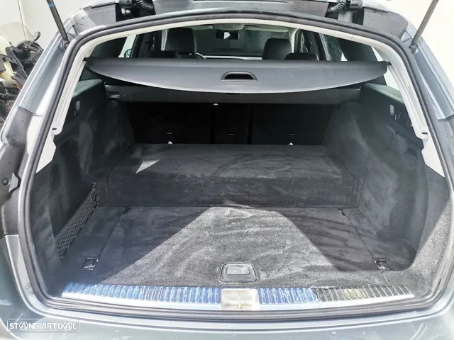 Mercedes-Benz E 300 de Avantgarde - 9