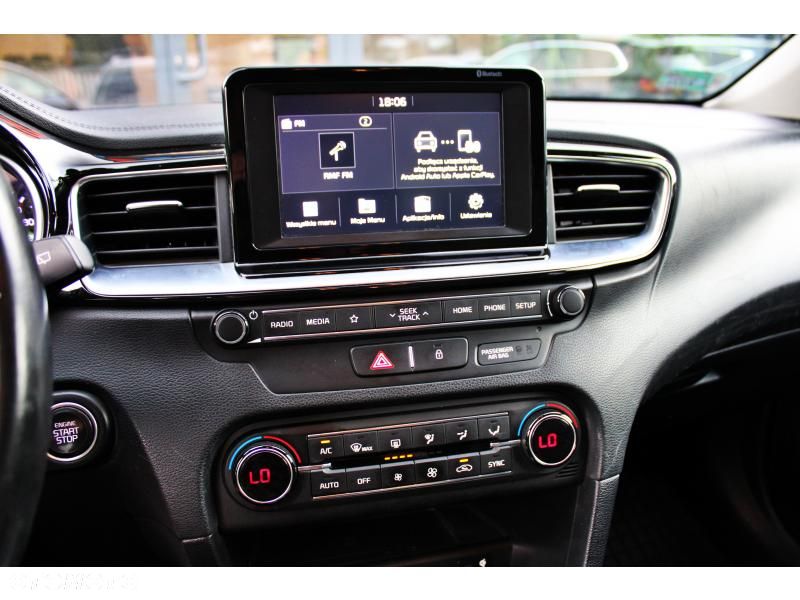 Kia Ceed 1.6 CRDi mHEV L DCT - 18