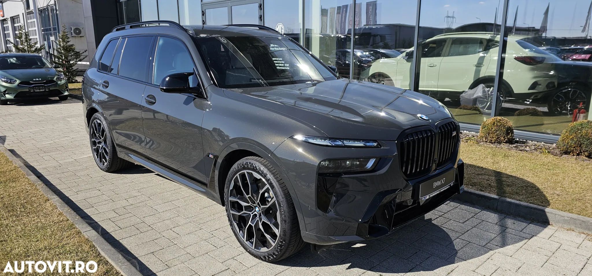 BMW X7 M60i xDrive AT MHEV - 1