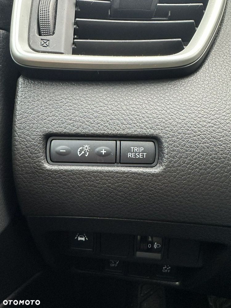 Nissan Qashqai - 24