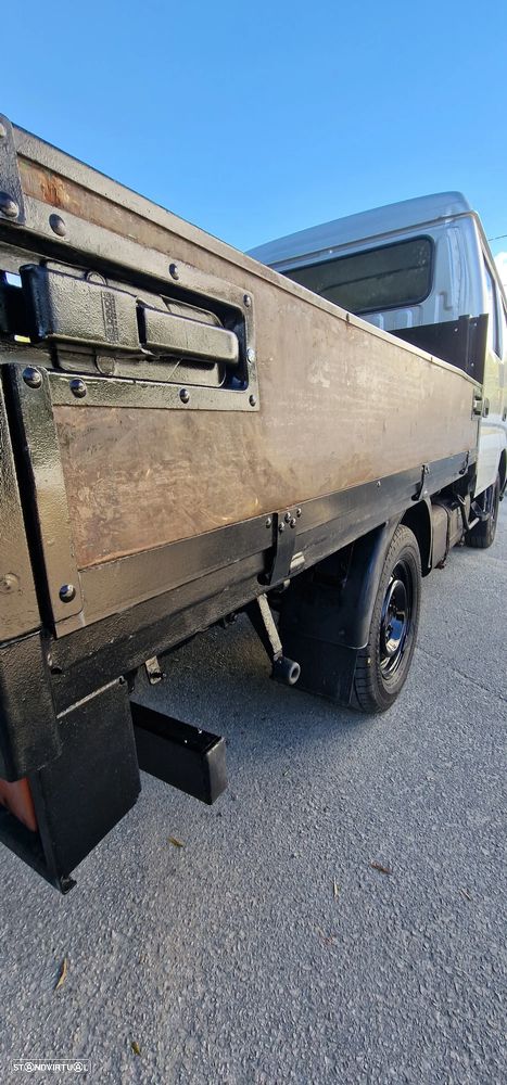 Toyota DYNA - 9