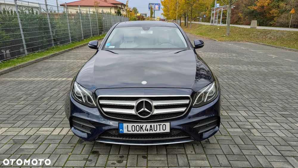 Mercedes-Benz Klasa E 300 9G-TRONIC - 12