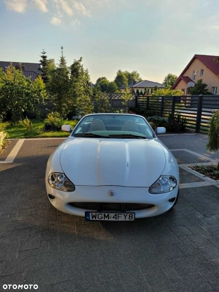 Jaguar XK8 - 3