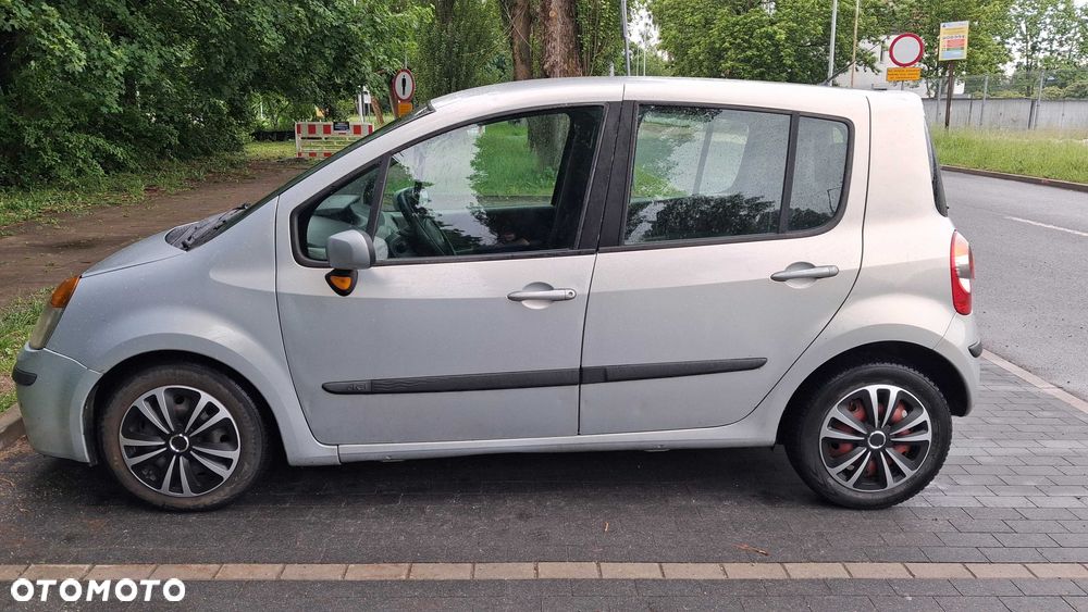 Renault Modus - 1