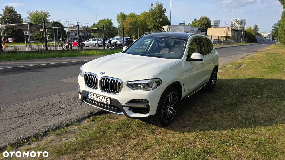 BMW X3 xDrive20d Luxury Line - 2