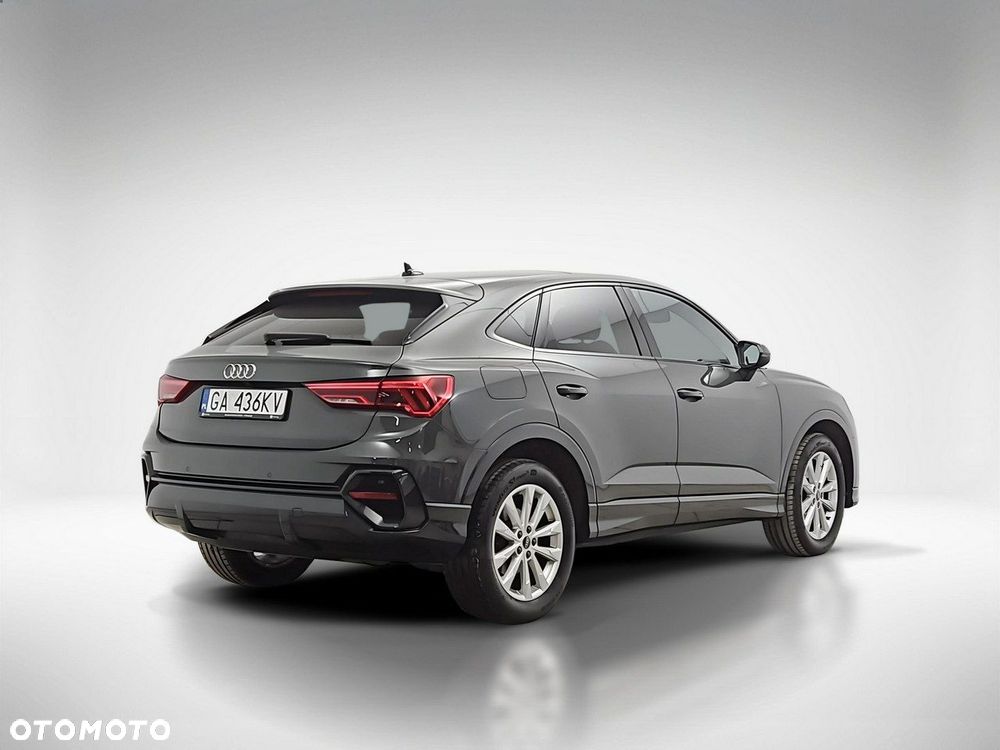 Audi Q3 Sportback - 5