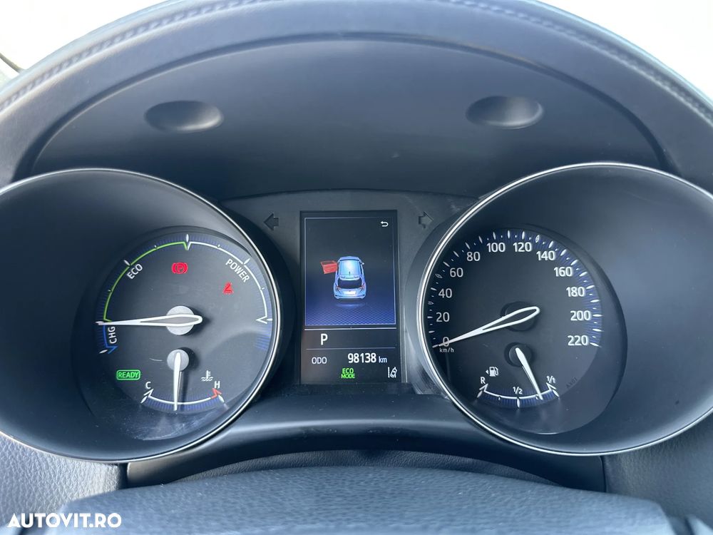 Toyota C-HR - 11