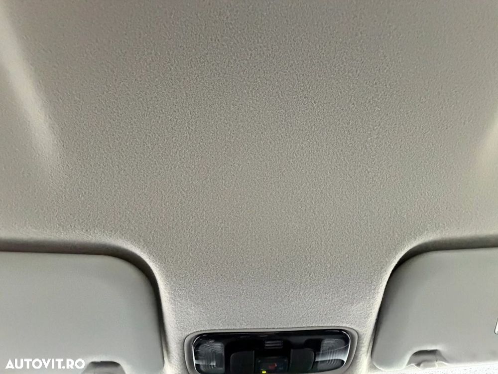 Toyota Yaris 1.5 VVT-i HSD Active - 25