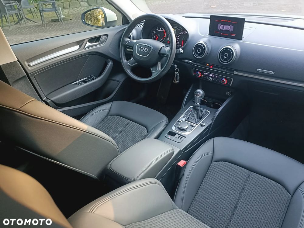 Audi A3 Sportback 1.8 TFSI Quattro Ambiente S tronic - 25