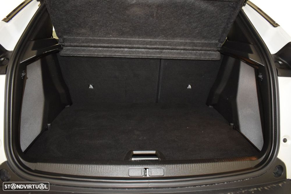 Peugeot e-2008 50 kWh Allure Pack - 6