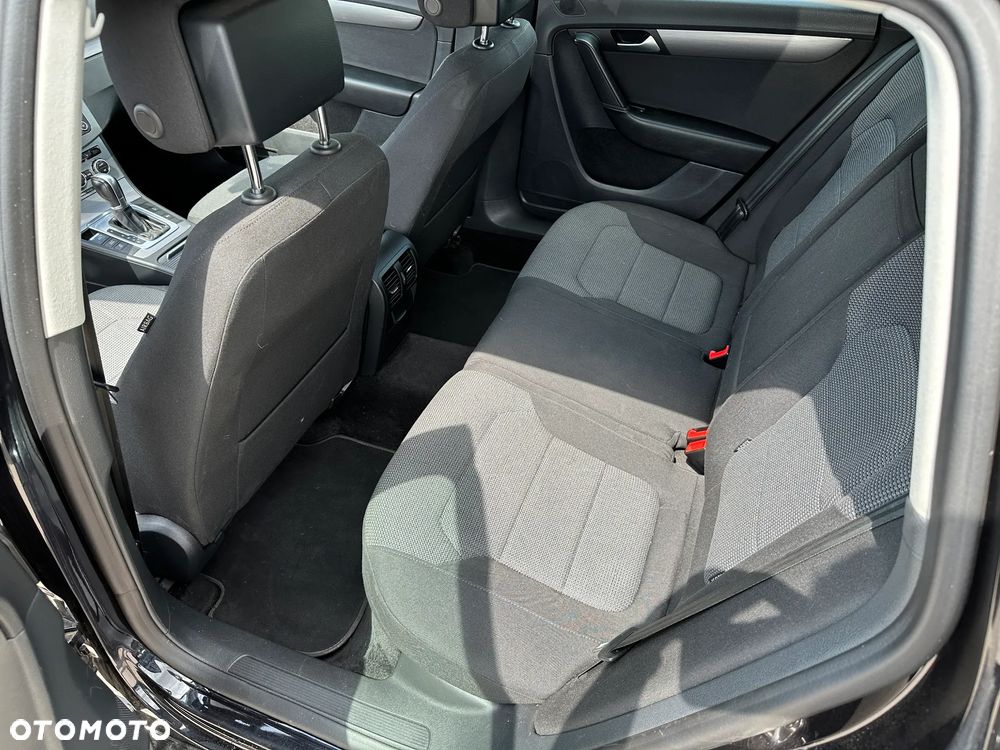 Volkswagen Passat Variant - 21