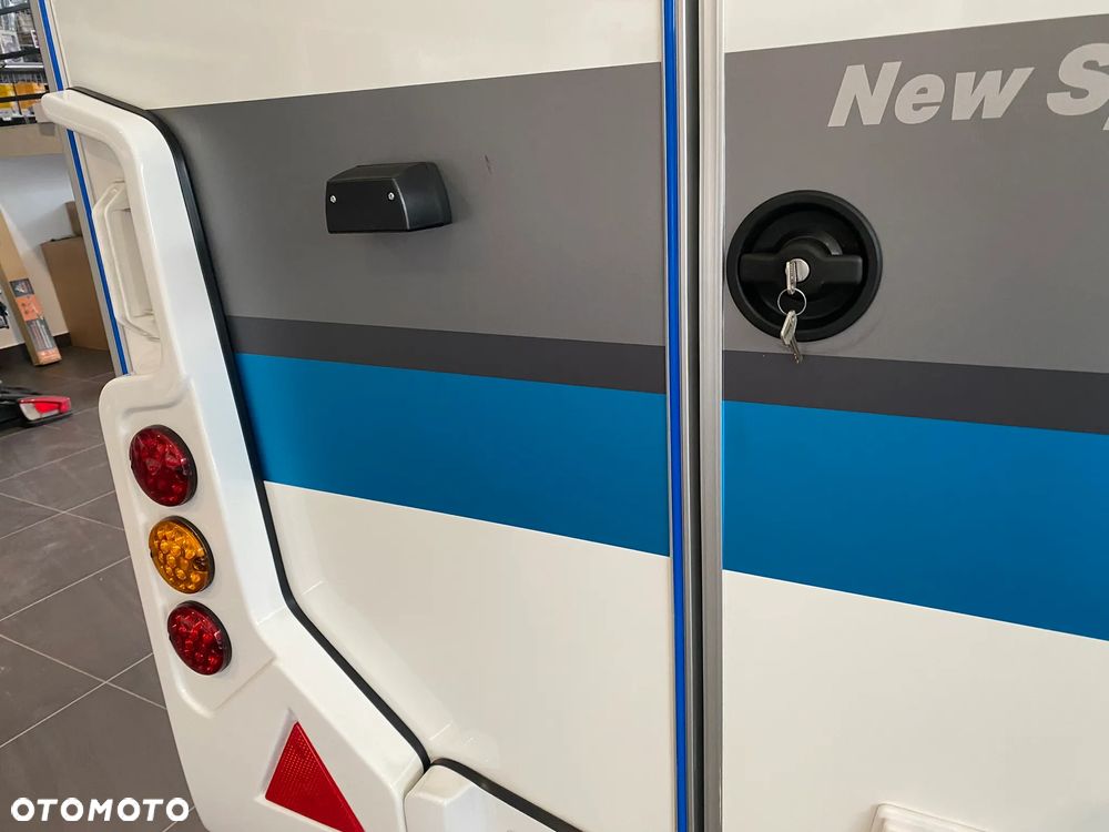 Niewiadów 4 osobowa przyczepa kempingowa NEWSPORT4 750kg - 6