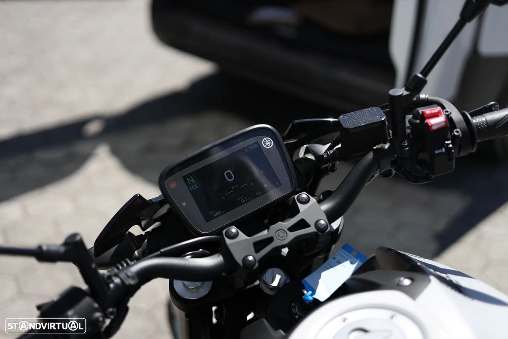 Yamaha MT-125 Ice Storm Pack Sport - 13