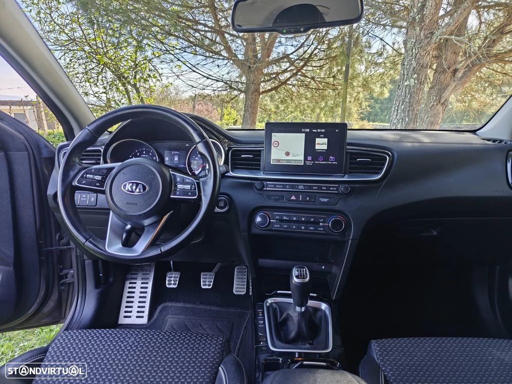 Kia Ceed SW 1.0 T-GDI TX+SRF - 22