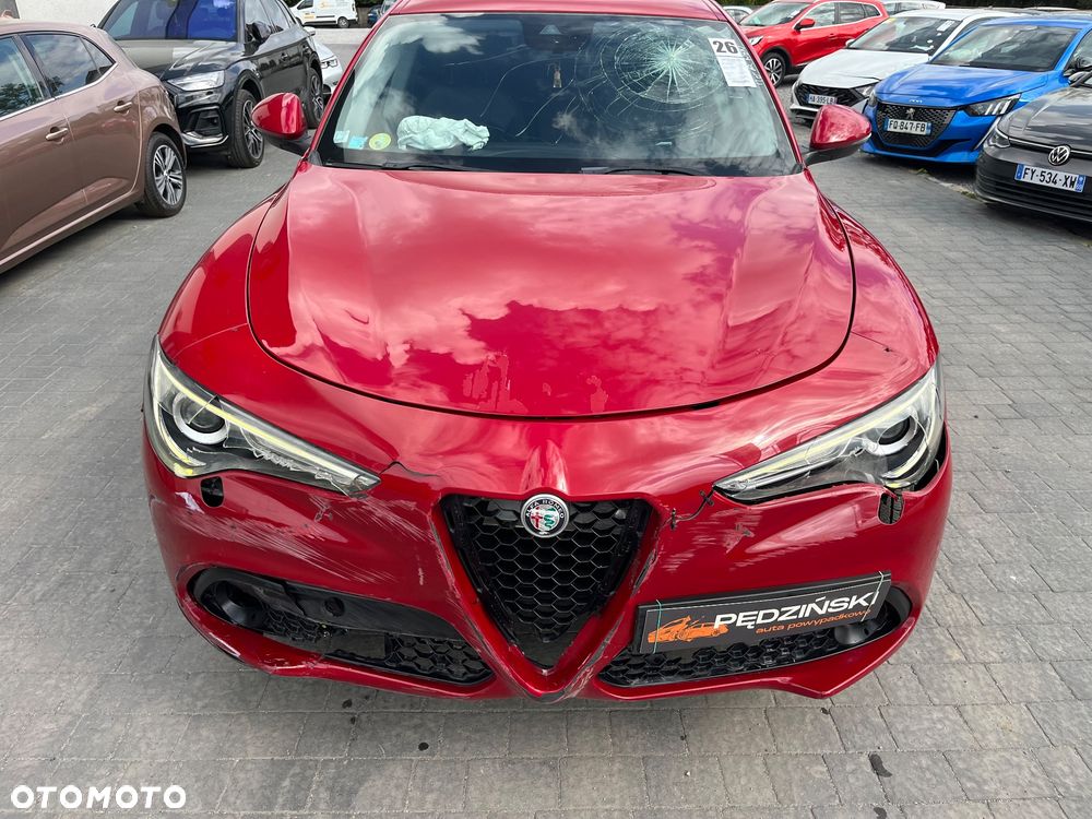 Alfa Romeo Stelvio - 14