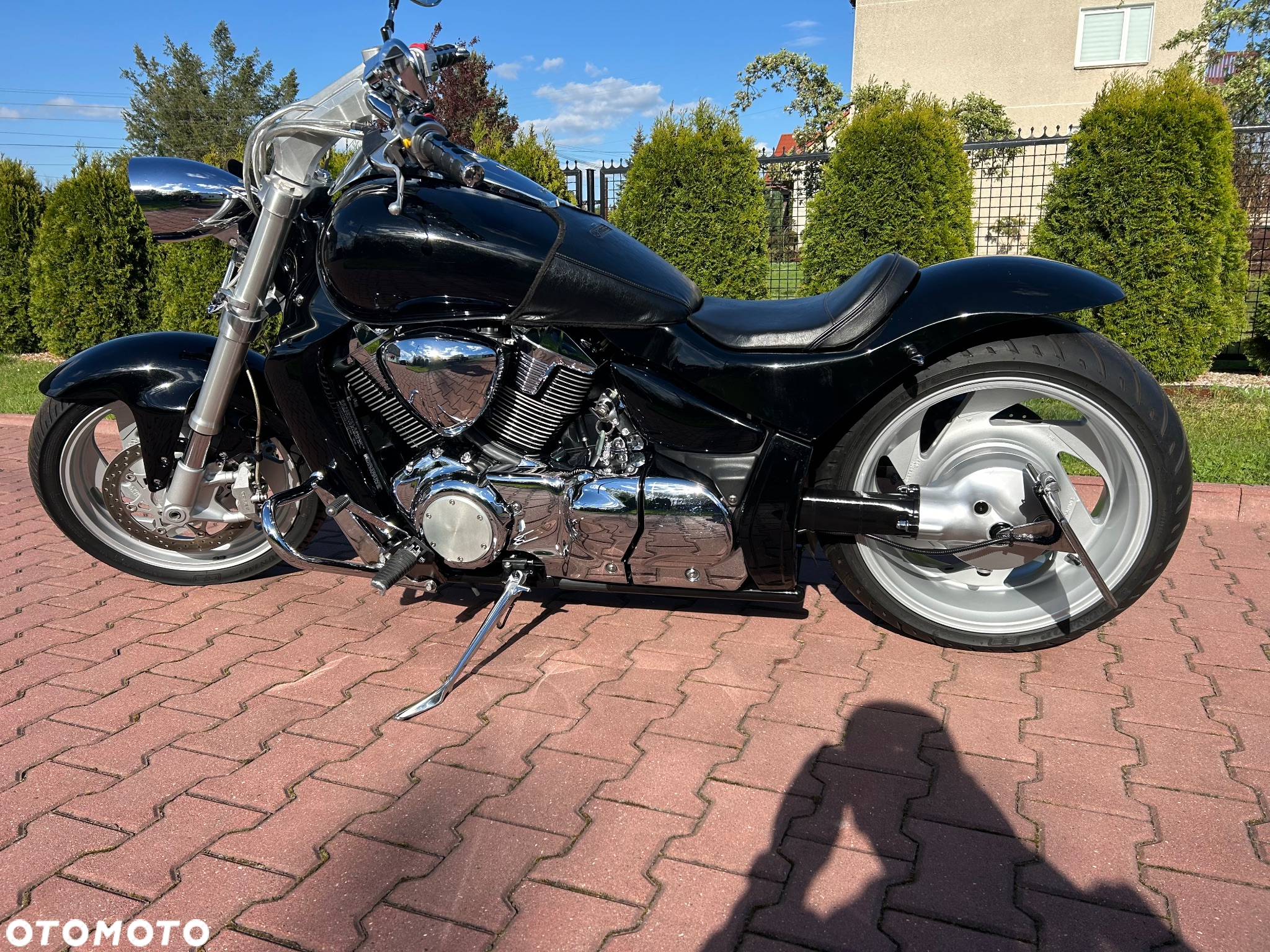 Suzuki Intruder - 24