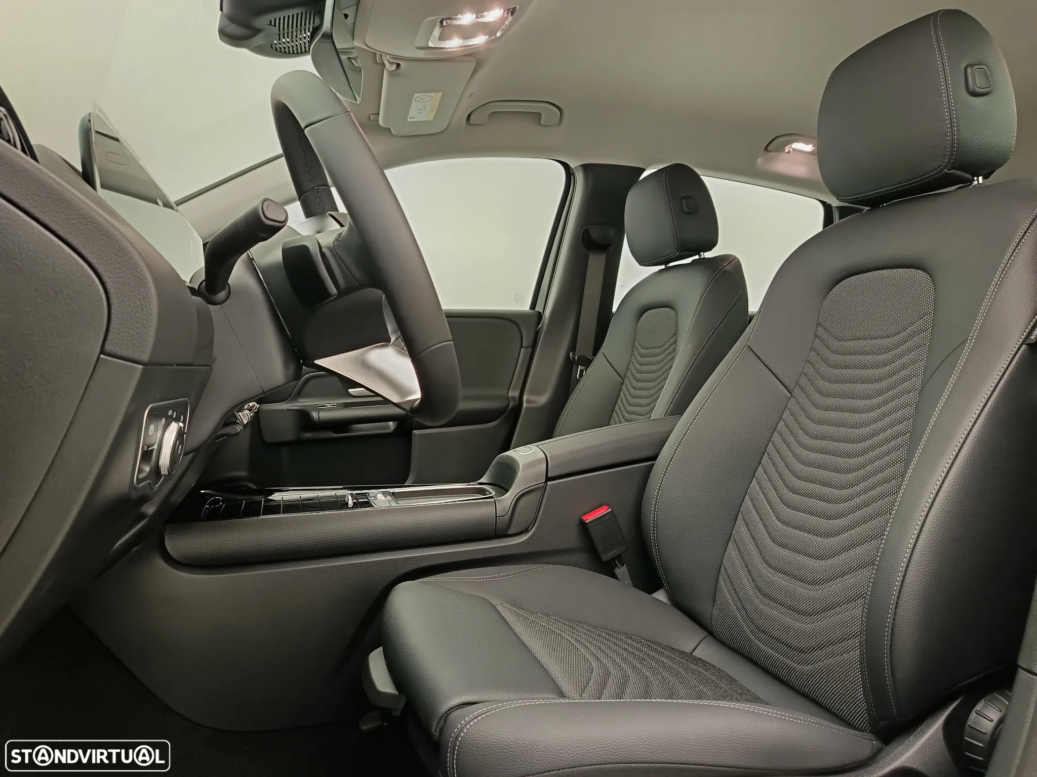 Mercedes-Benz B 250 e - 27