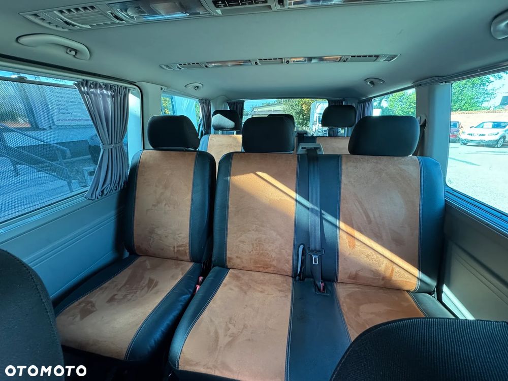 Volkswagen Caravelle - 20