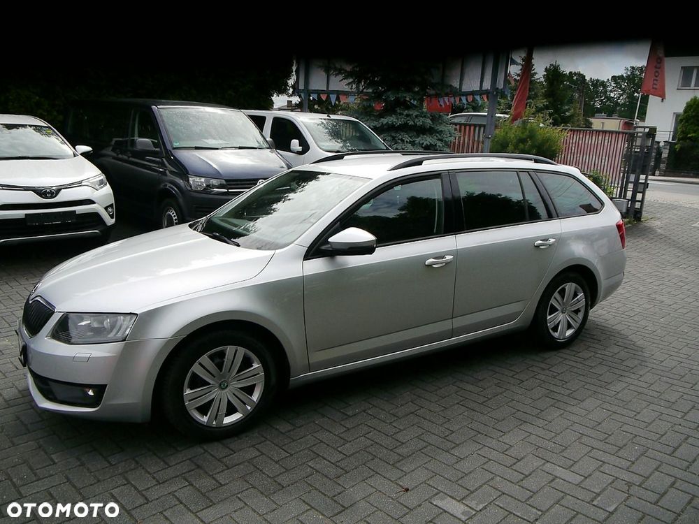 Skoda Octavia 2.0 TDI Sportline - 12