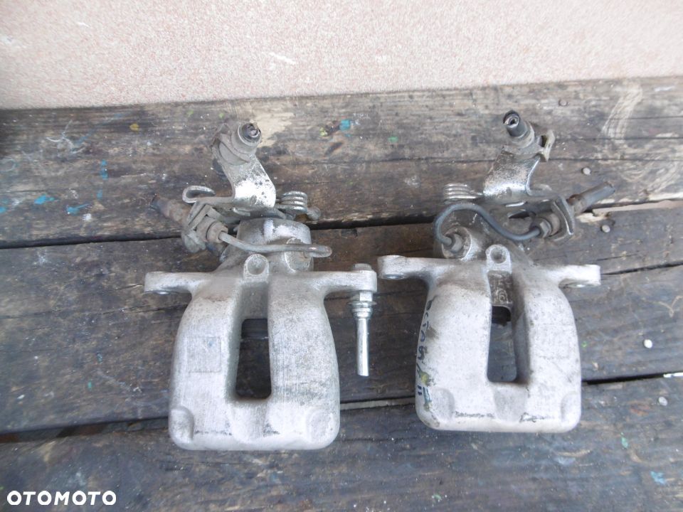 Zacisk tył SKODA OCTAVIA II - 1