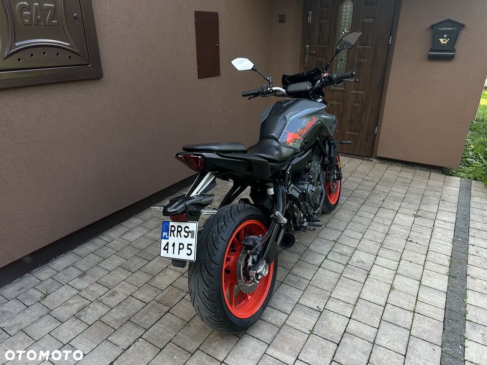 Yamaha MT - 24