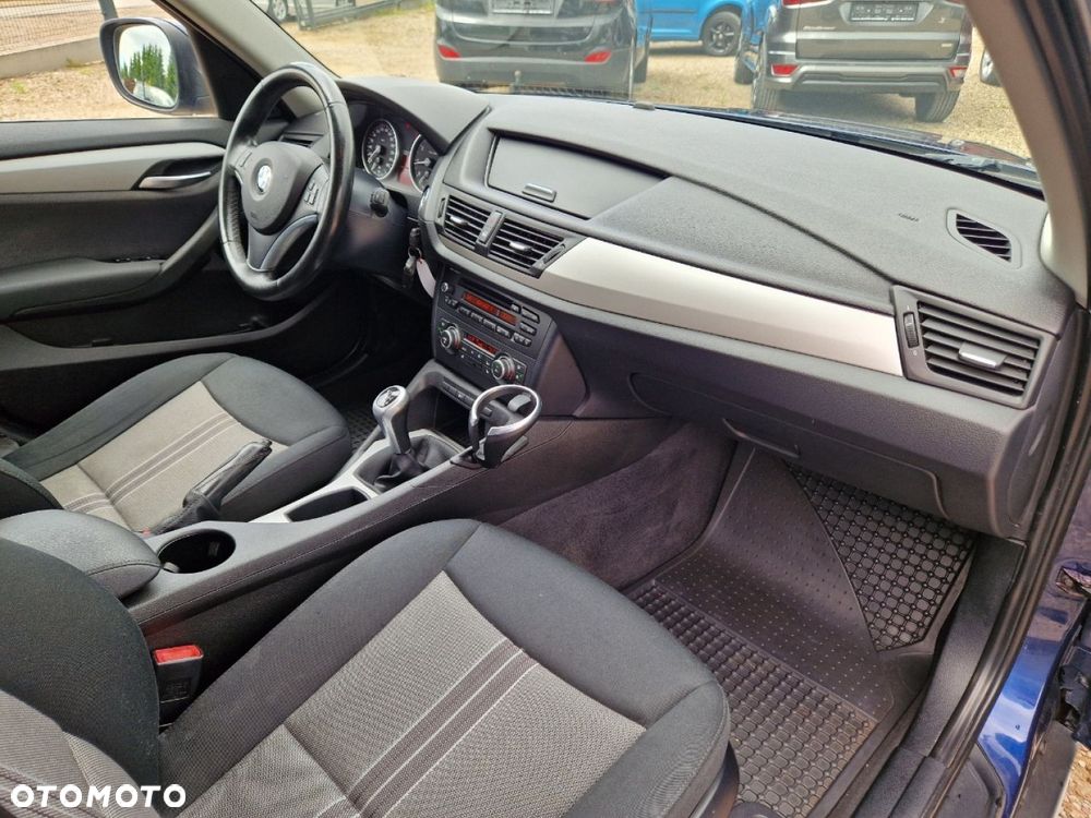BMW X1 sDrive18i Sport Line - 17