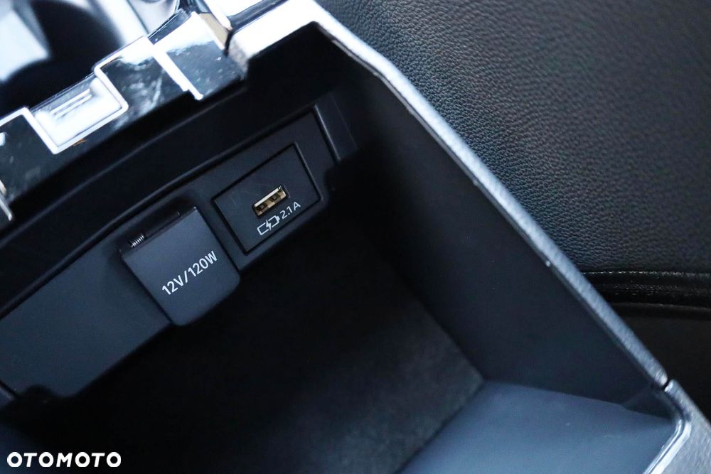 Toyota Corolla 1.8 Hybrid GPF Executive - 31