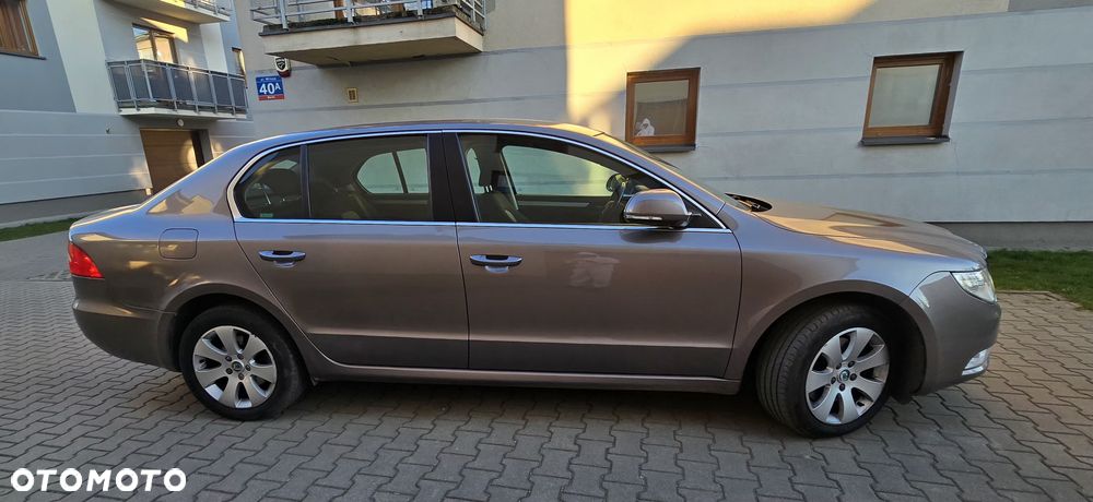 Skoda Superb 1.8 TSI Ambition - 27