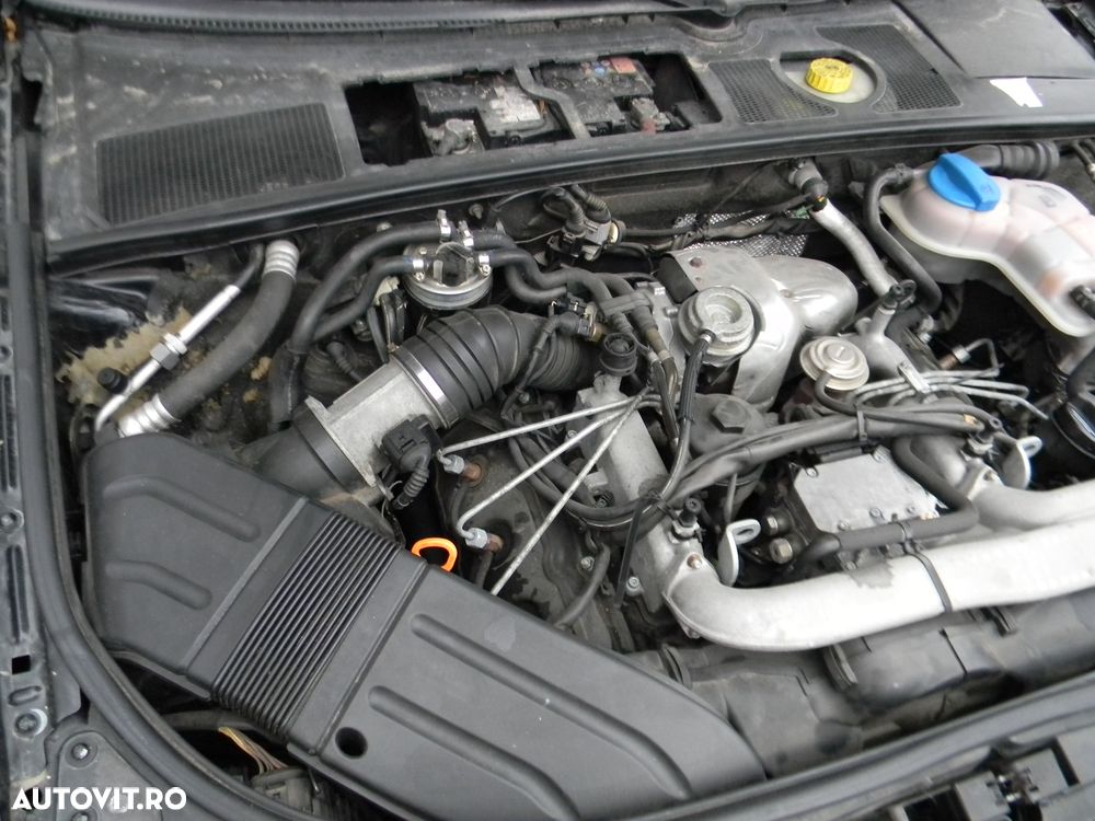 Dezmembrari  Audi A4 Cabriolet (8H, B6, B7)  2002  > 2009 2.5 TDI Mot - 4