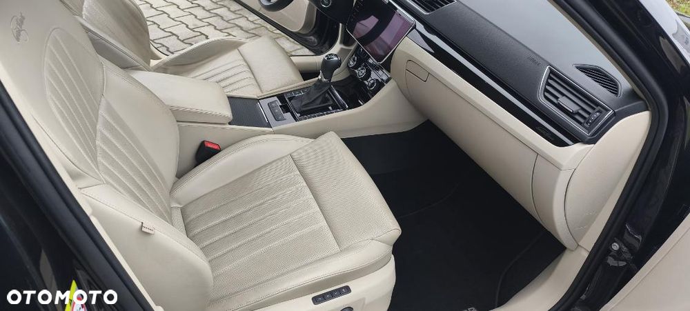 Skoda Superb 2.0 TSI 4x4 L&K DSG - 9
