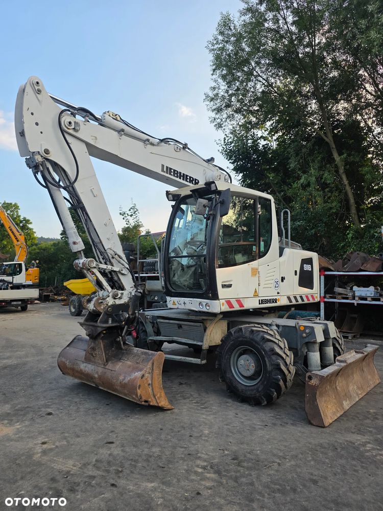 Liebherr A916 - 13