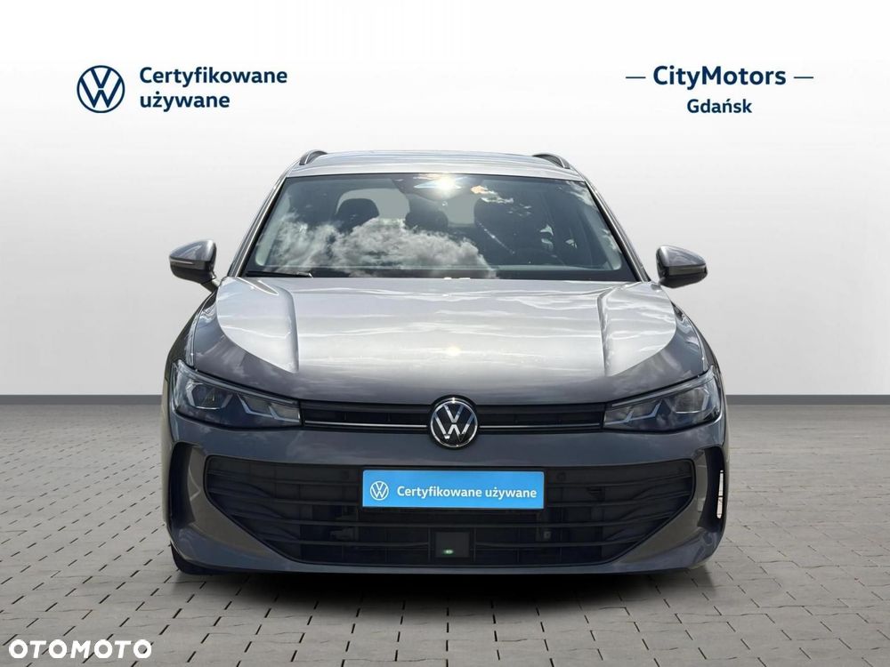Volkswagen Passat - 8