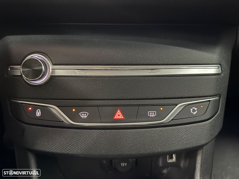 Peugeot 308 1.5 BlueHDi Style - 32