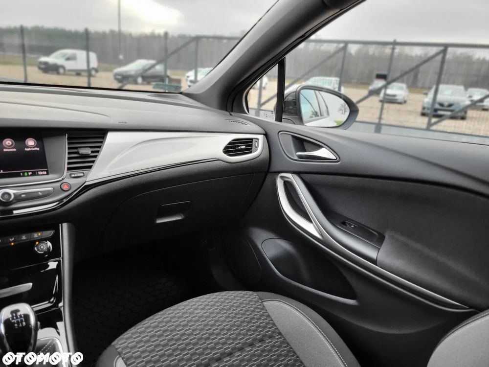 Opel Astra 1.2 T GS Line S&S - 12