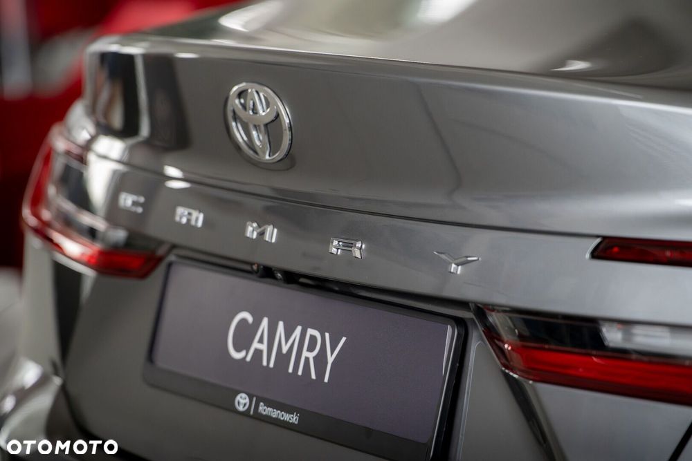 Toyota Camry - 9