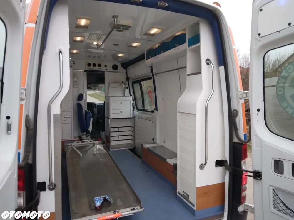 Mercedes-Benz Sprinter - 8