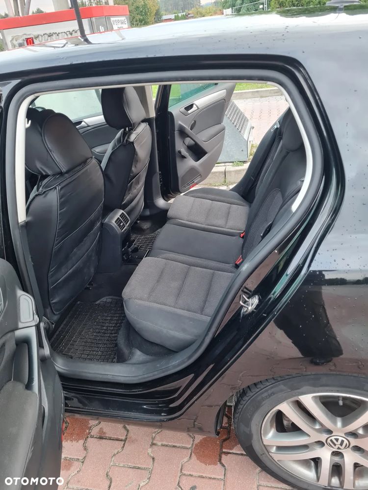 Volkswagen Golf - 11